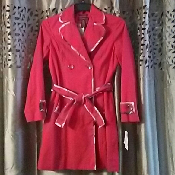 Bandolino Jackets & Blazers - Bandolino Trench coat